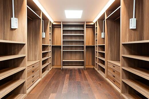 Walk in Closet