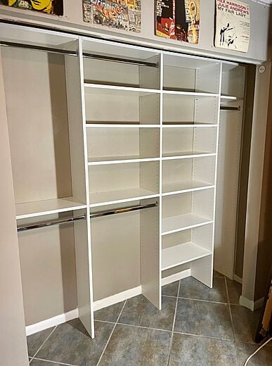 Womens Closet